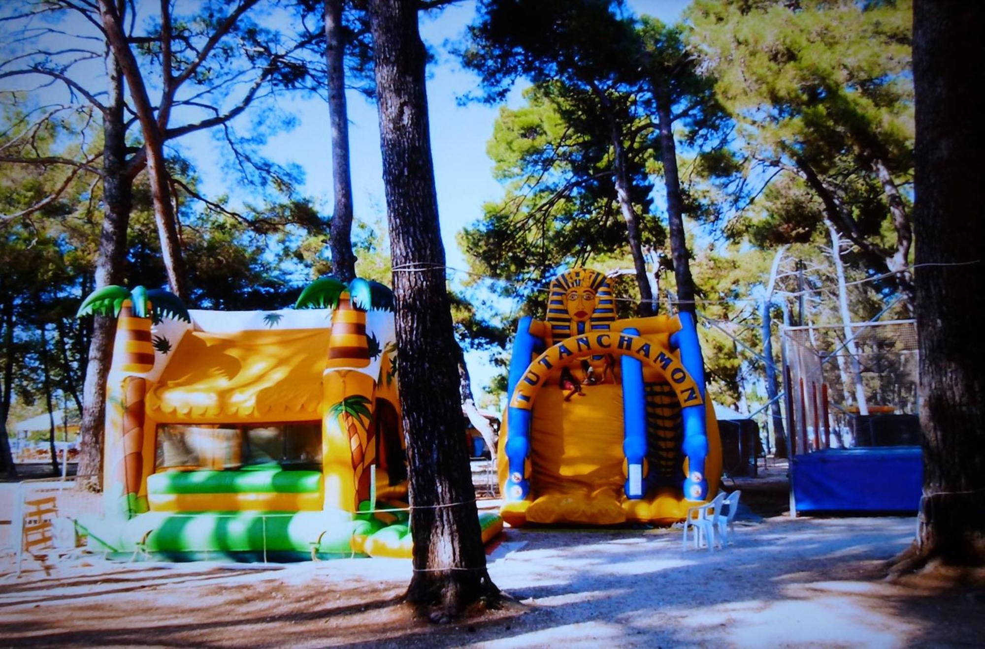 Plamar Mobile Homes Bi Village Fažana Kültér fotó